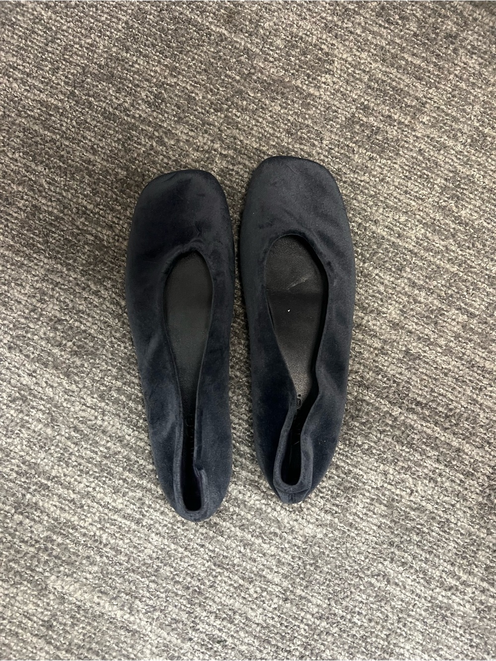 Vince Women’s Navy Blue Velvet Ballet Flats